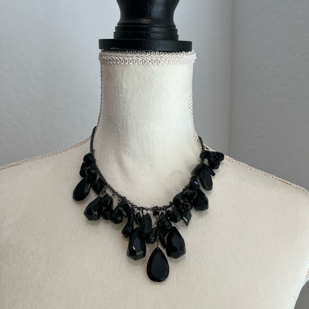 Elegant Black Statement Necklace